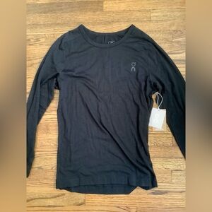 NWT Merino “Running on Clouds Long T”